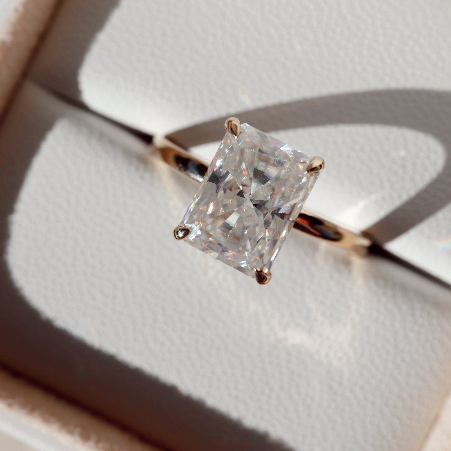 Radiant Cut Moissanite Ring with 1 to 3 carats in 9k/10k/14k/18K White Gold, Yellow Gold or Rose Gold