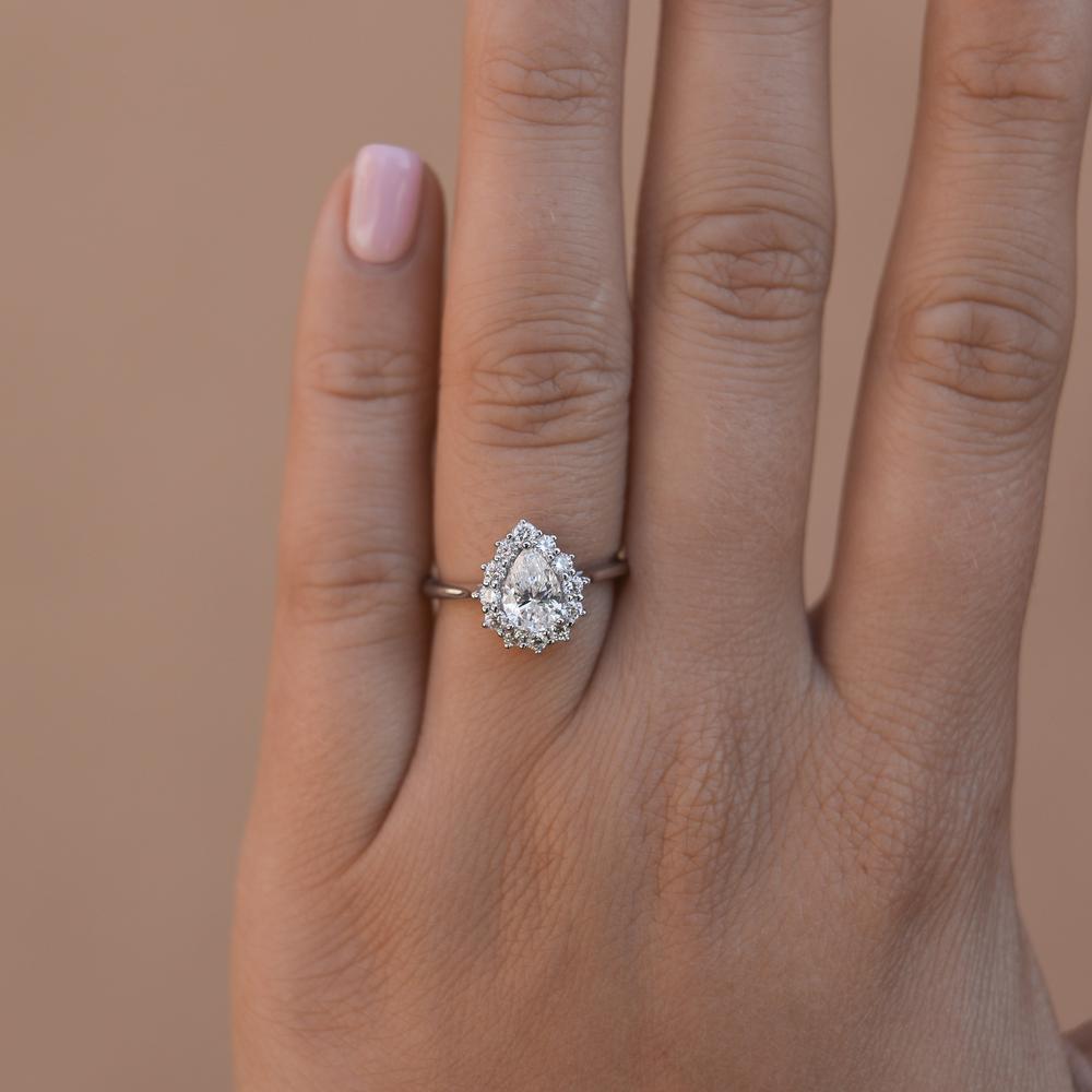 Pear Cut Moissanite Ring with 1 to 3 carats in 9k/10k/14k/18K White Gold, Yellow Gold or Rose Gold