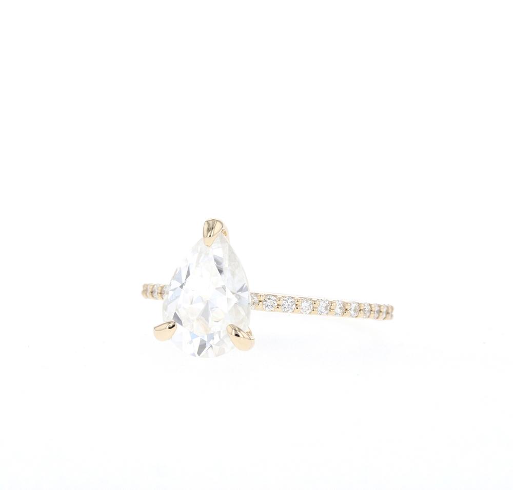 Moissanite 3 Prong Ring with 1 to 3 carats in 9k/10k/14k/18K White Gold, Yellow Gold or Rose Gold