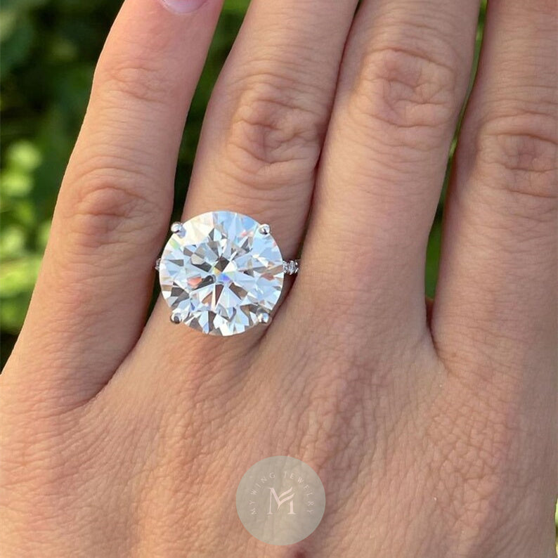 10ct Round Moissanite Engagement Ring