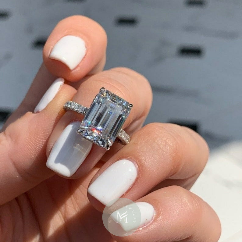 4ct Emerald Moissanite Engagement Ring