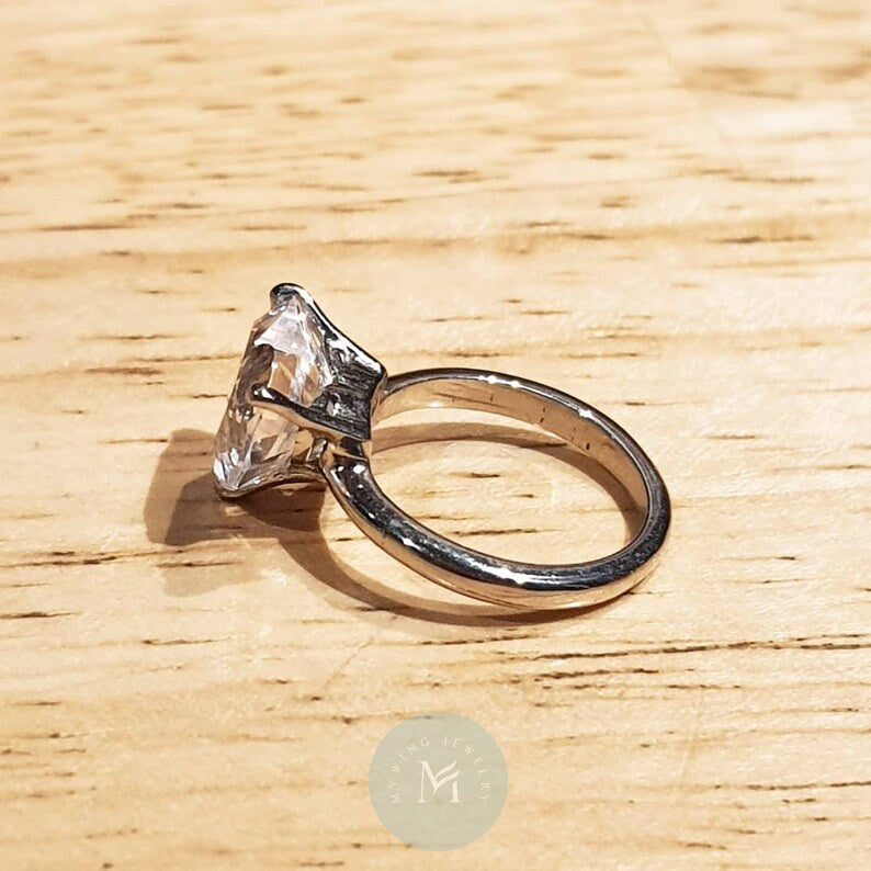 4ct Heart Moissanite Engagement Ring