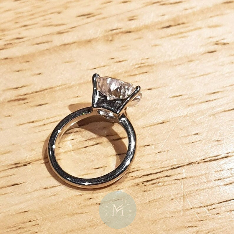 4ct Heart Moissanite Engagement Ring